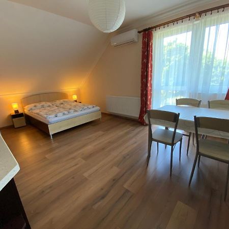 Magyar Apartman Iii. Hajdúszoboszló Exterior foto