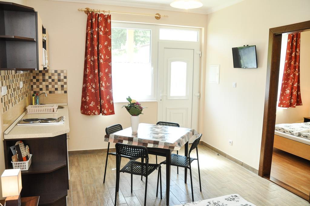 Magyar Apartman Iii. Hajdúszoboszló Exterior foto